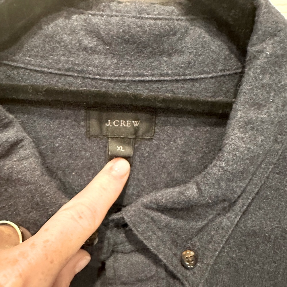 J CREW Men’s Gray Flannel Shirt. Suede Patches on elbows. In great shape!